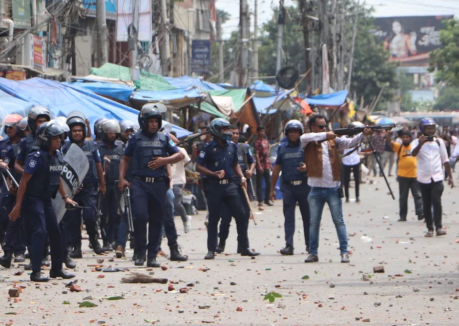এসআই কনকসহ ৪২ পুলিশের নামে বিএনপির মামলা