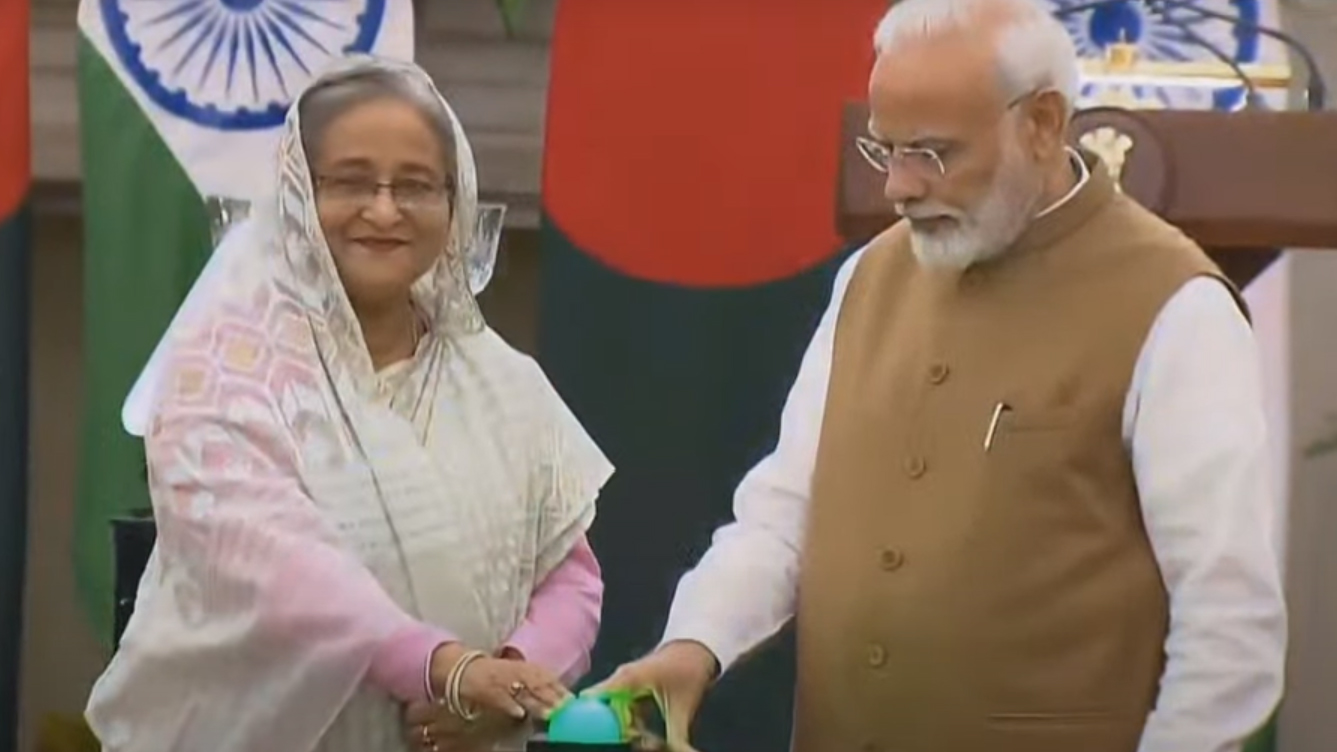 রামপালসহ ৫ প্রকল্পের উদ্বোধন করলেন শেখ হাসিনা-নরেন্দ্র মোদি