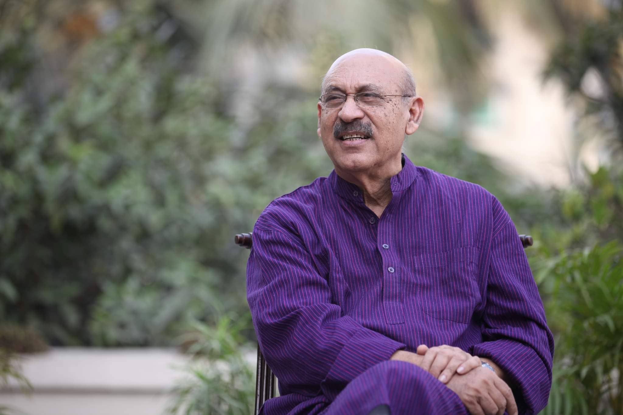 সহজ সরল জীবনযাপন এই আমার জীবন দর্শন: জন্মদিনে আবুল হায়াত