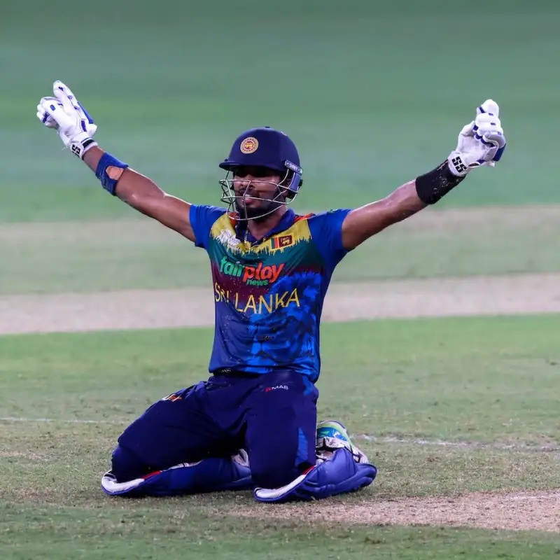 শেষ ওভারের রোমাঞ্চে যেভাবে টানা তিন জয় শ্রীলঙ্কার