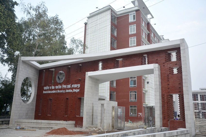 ৪ নয়, ৬ বিষয়ের প্রশ্নপত্র ফাঁস হয়েছে