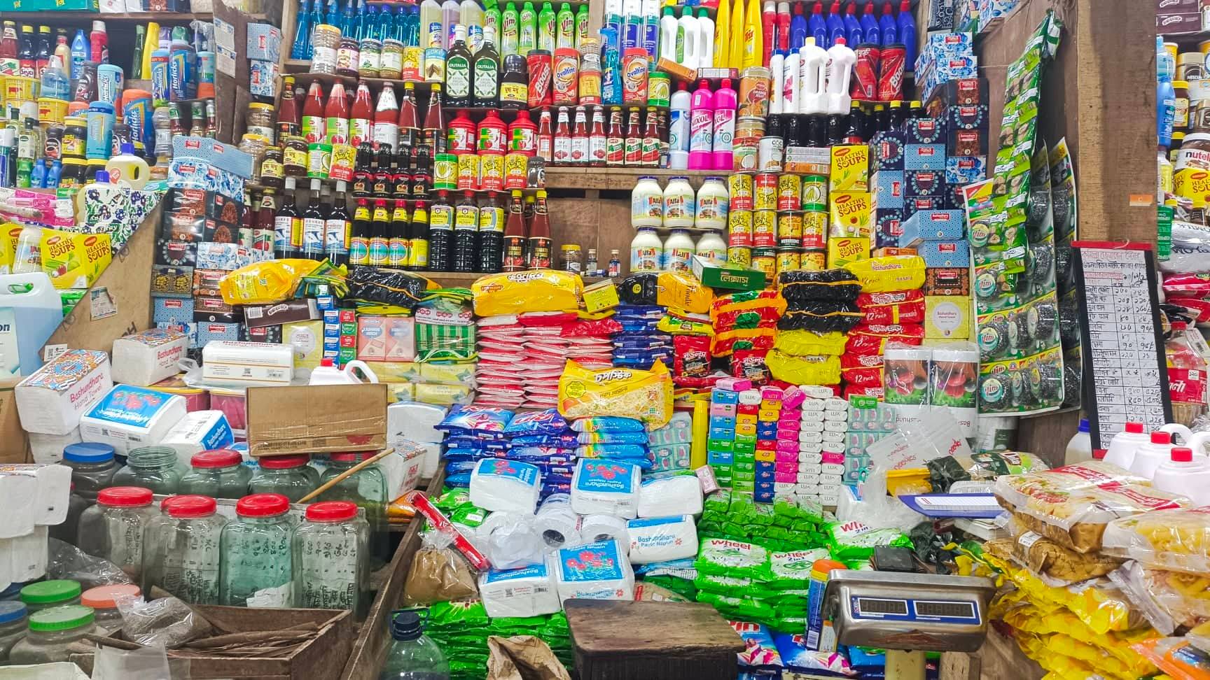 ‘জিনিসপত্রের দাম বাড়ায় মেহমানদের এখন আর আপ্যায়ন করতে পারি না’