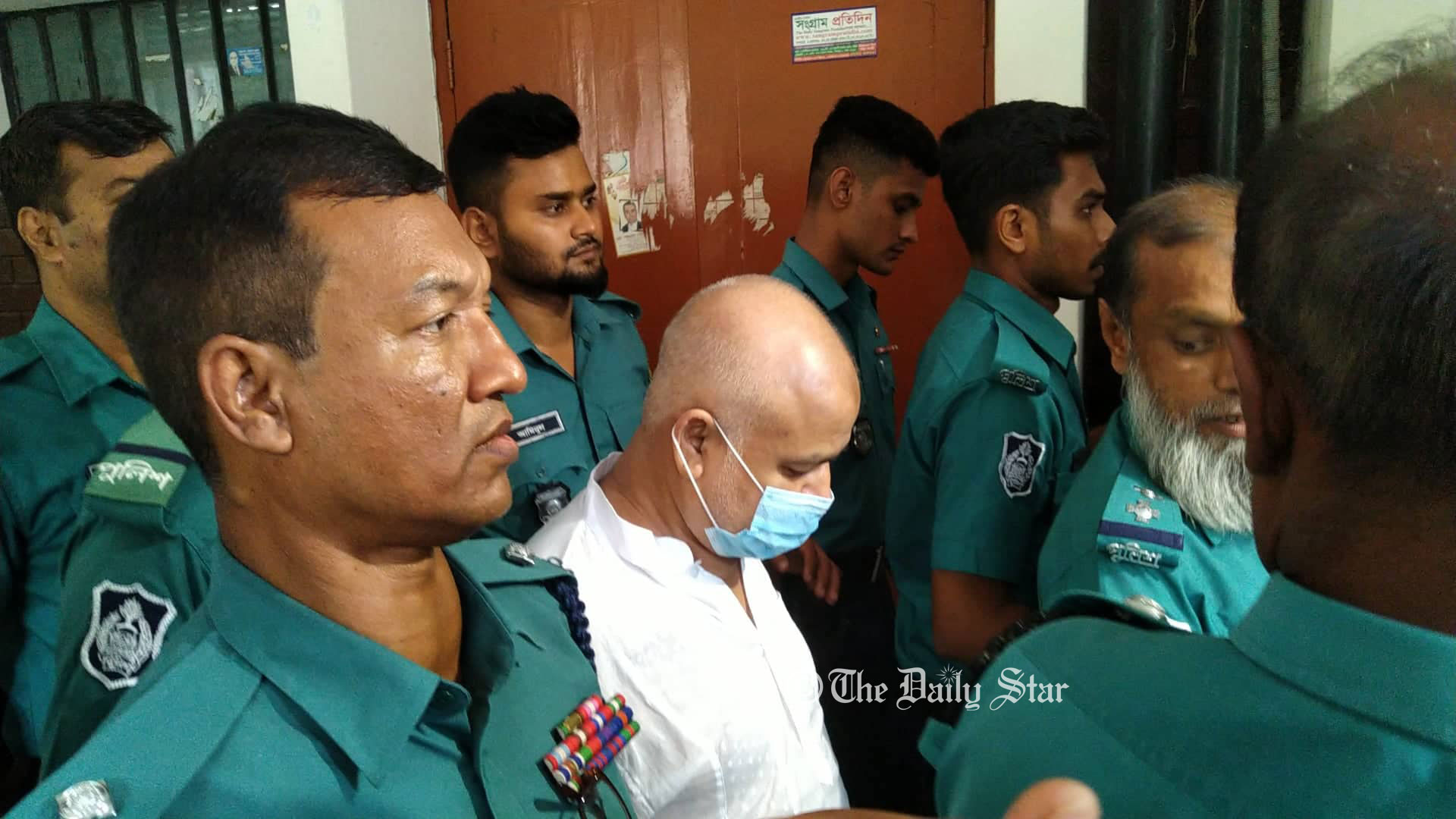 অস্ত্র মামলায় জি কে শামীমসহ ৮ জনের যাবজ্জীবন