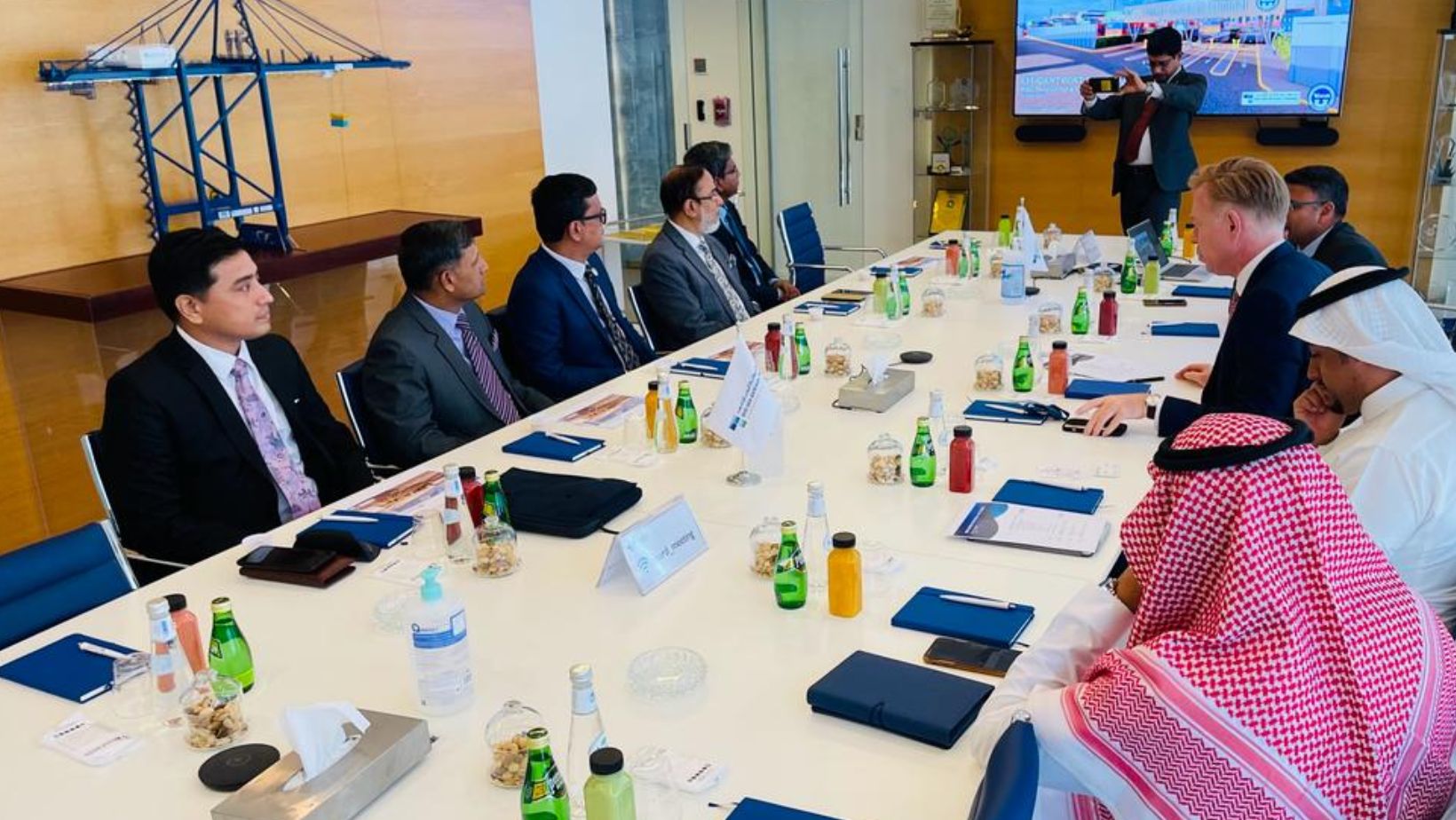 পতেঙ্গা কন্টেইনার টার্মিনালে সৌদি কোম্পানির বিনিয়োগ প্রস্তাব