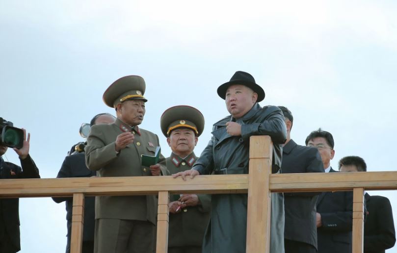 উত্তর কোরিয়ার আবারও ক্ষেপণাস্ত্র পরীক্ষা, দক্ষিণ সীমান্তে ১০ যুদ্ধবিমান