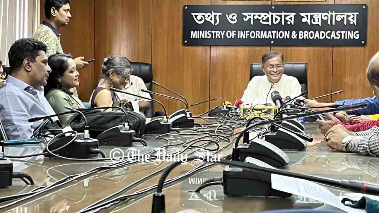 তথ্যসচিবের অবসর সম্পর্কে জানেন না তথ্যমন্ত্রী