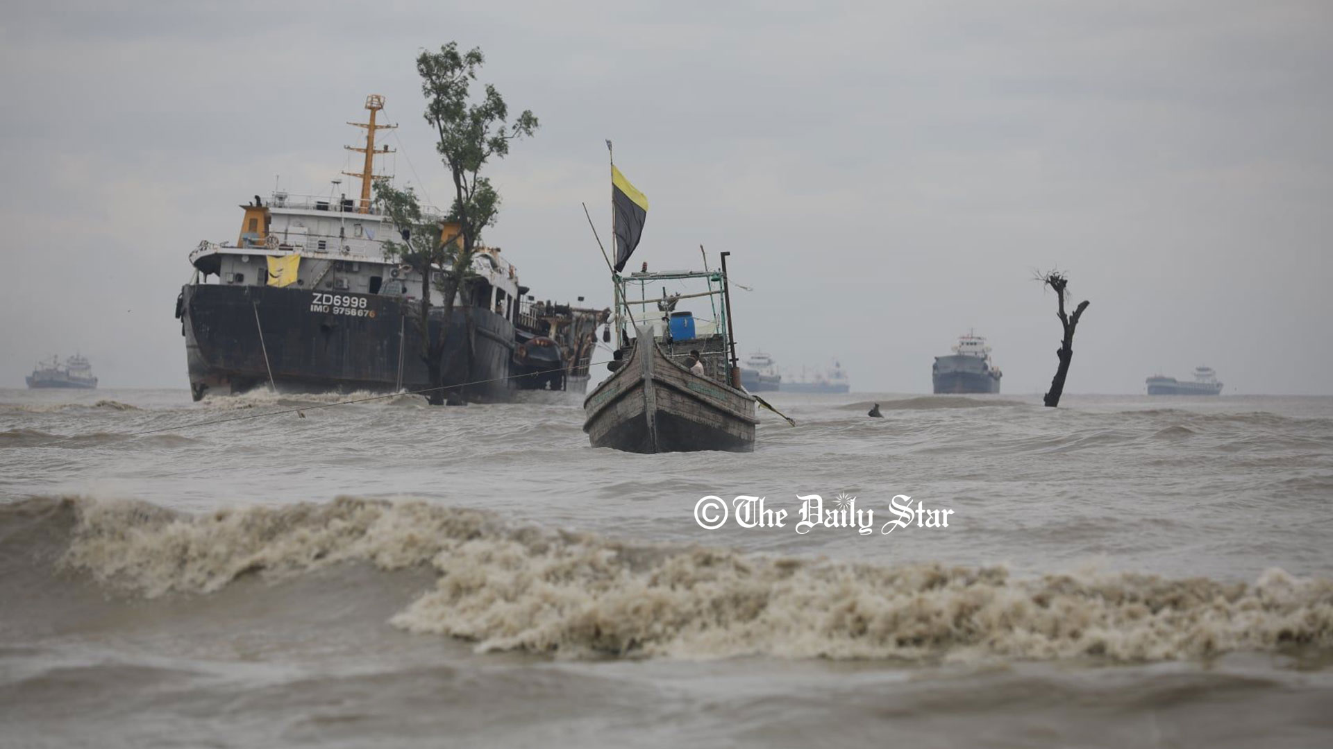 আবহাওয়া সতর্কবার্তা: কোন সংকেতের কী অর্থ