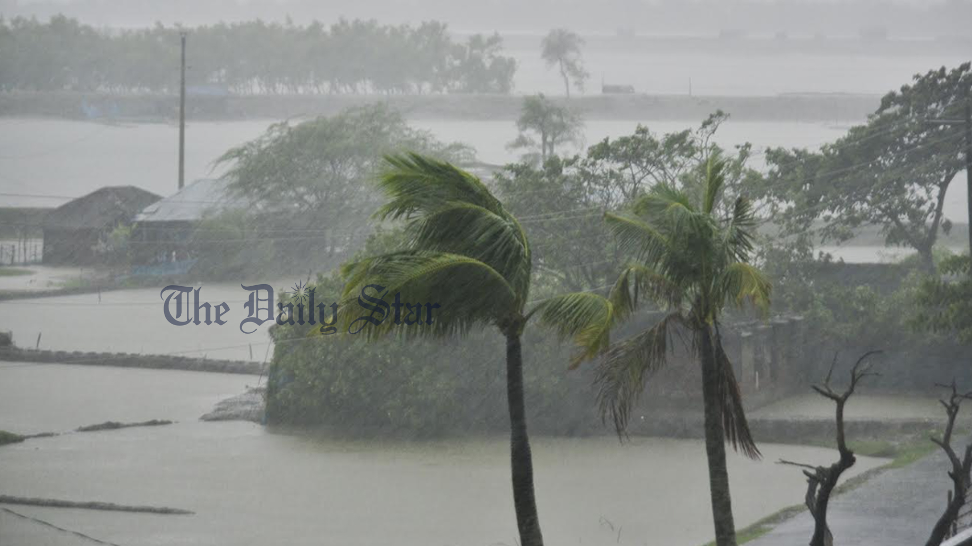 মধ্যরাতের পর উপকূল অতিক্রম করতে পারে সিত্রাং