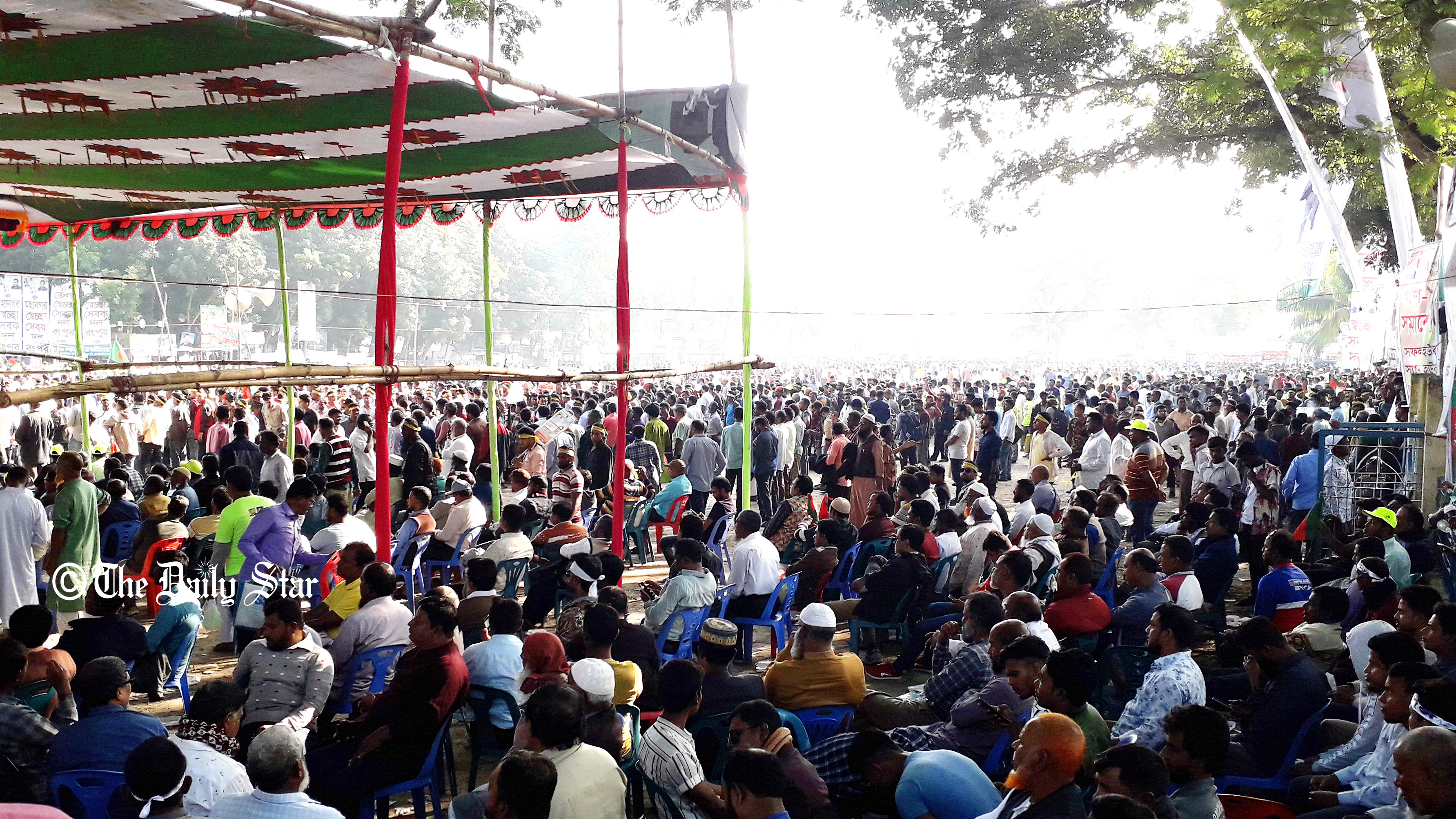 বিএনপির গণসমাবেশ: ৩ ঘণ্টার&nbsp;পথ ৯ ঘণ্টায়, বিপুল লোকসমাগম