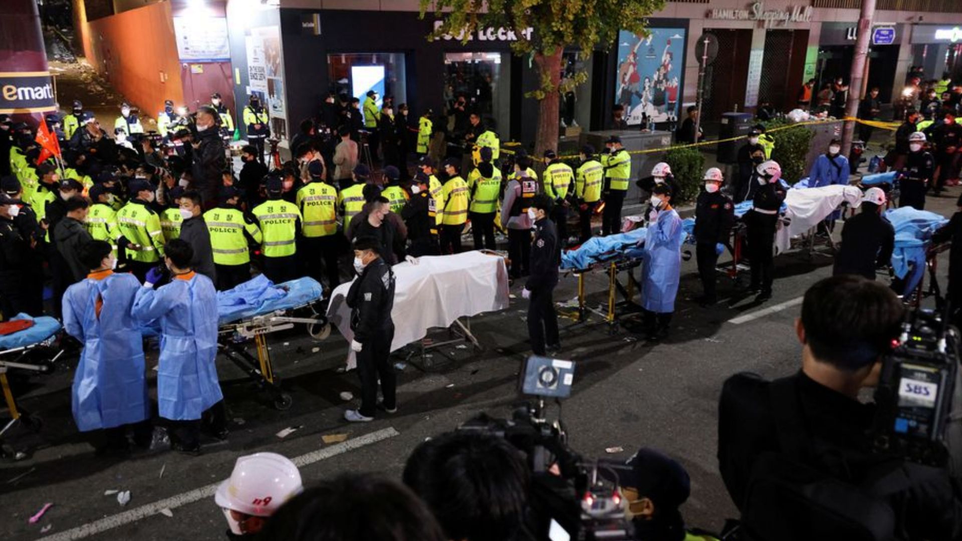 দ.কোরিয়ায় হ্যালোইন উৎসবে পদদলিত হয়ে নিহত বেড়ে ১৪৬