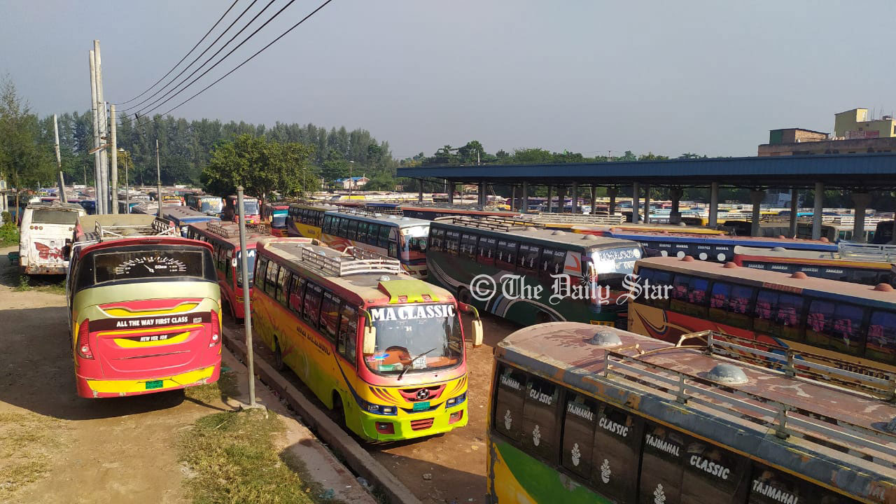 ফরিদপুরে শুরু হয়েছে ৩৮ ঘণ্টার বাস ধর্মঘট