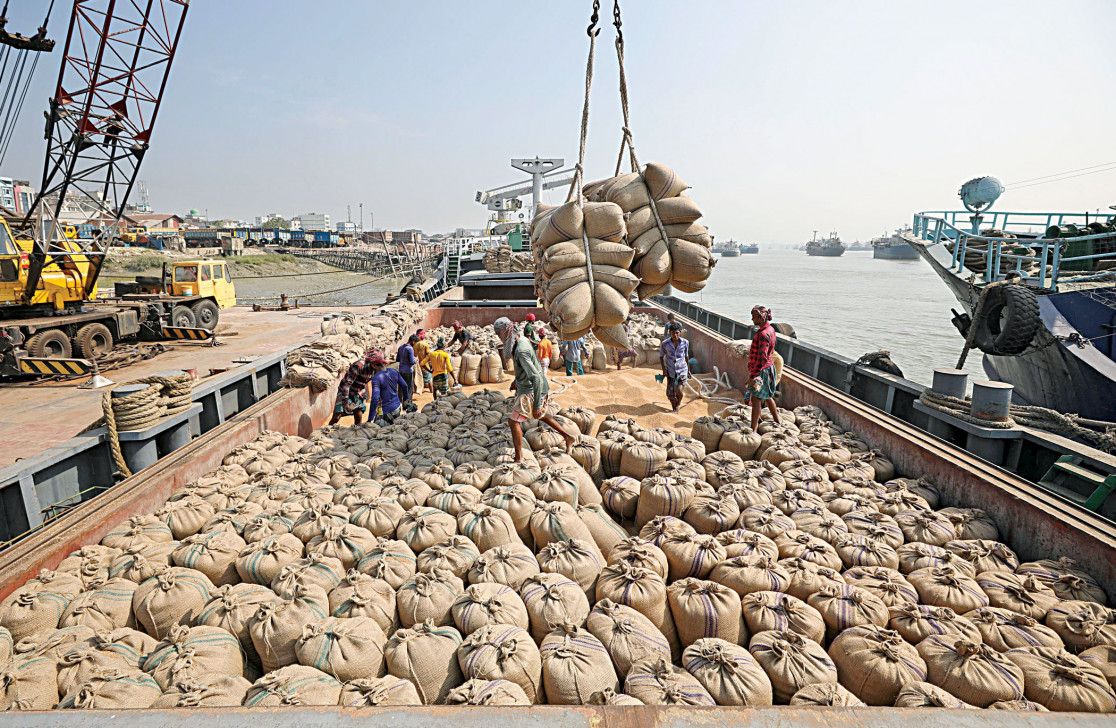 বাংলাদেশে আটার উচ্চমূল্য, তৃতীয়বার সতর্ক করলো এফএও