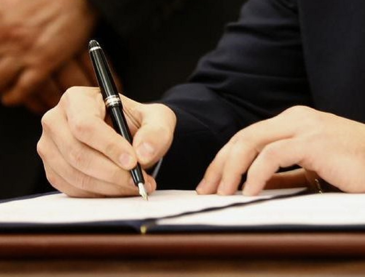 একাডেমিক লেখা থেকে আয় করার ৫ ওয়েবসাইট