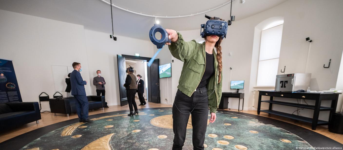 ভয়ভীতি দূর করতে ভার্চুয়াল রিয়্যালিটি থেরাপি