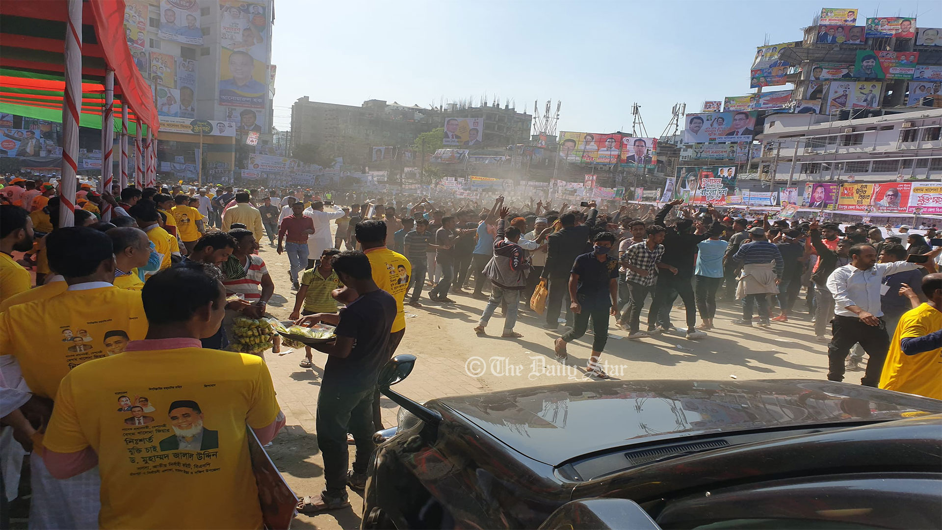 গণসমাবেশ ঘিরে কুমিল্লা টাউন হলের দিকে বিএনপির&nbsp;খণ্ড খণ্ড মিছিল