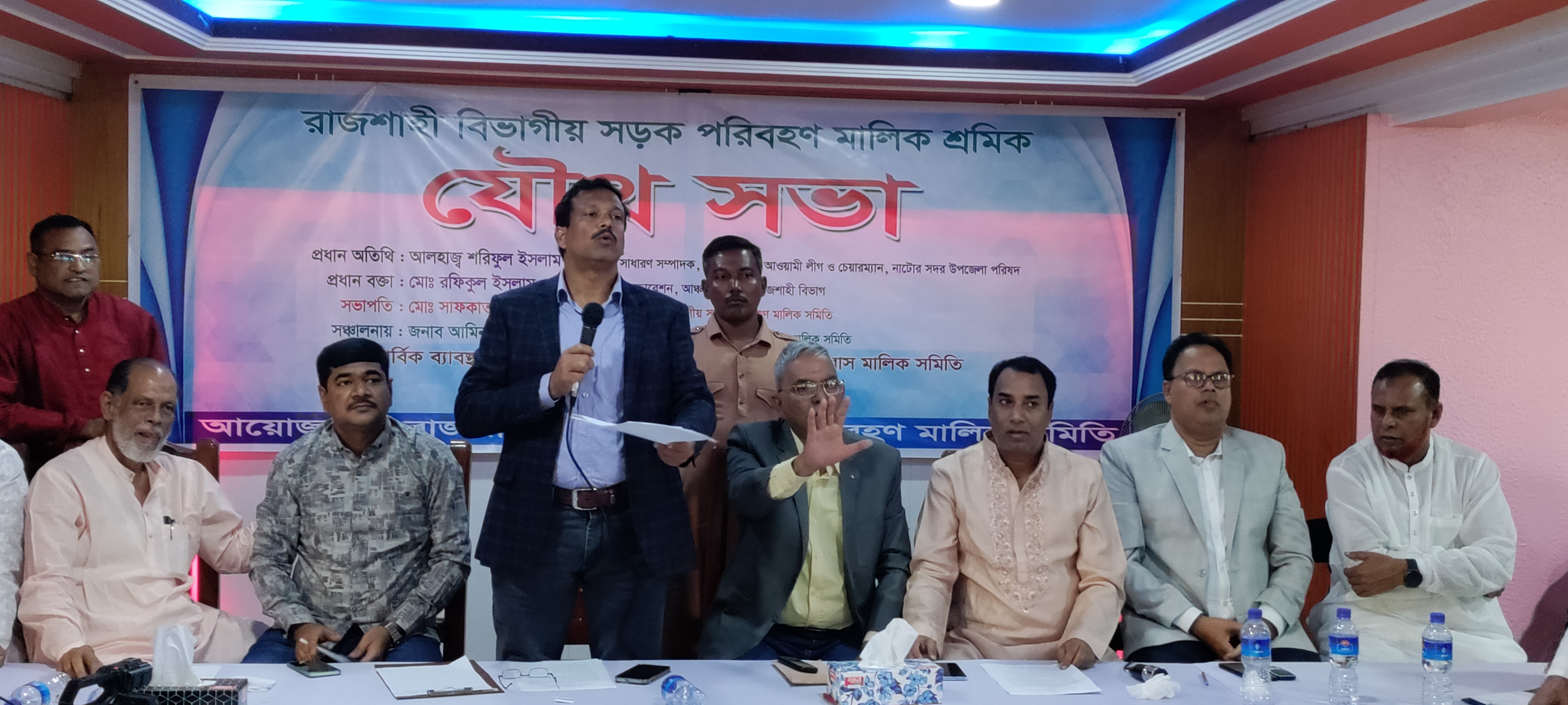 বিএনপির সমাবেশ: রাজশাহীতে পরিবহন ধর্মঘটের হুমকি