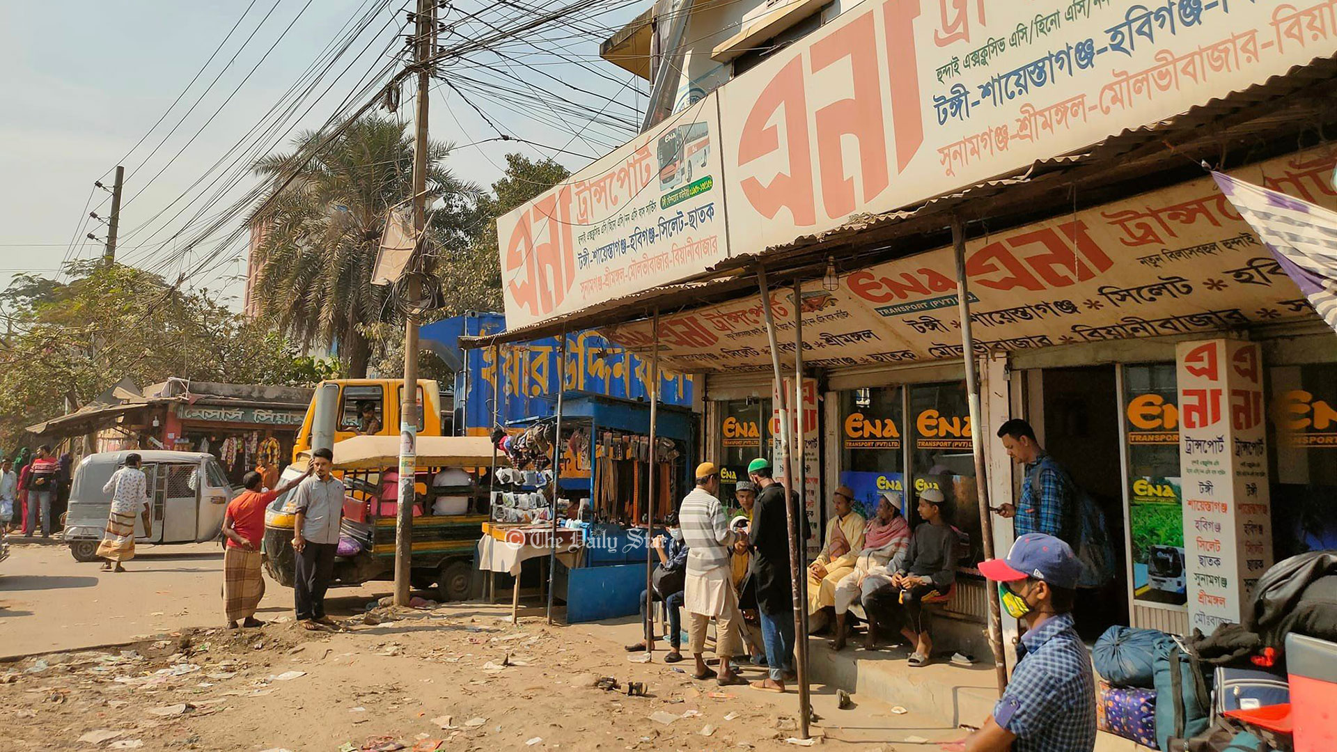 ‘বাসের সংখ্যা কমিয়ে আনার চাপ আছে’