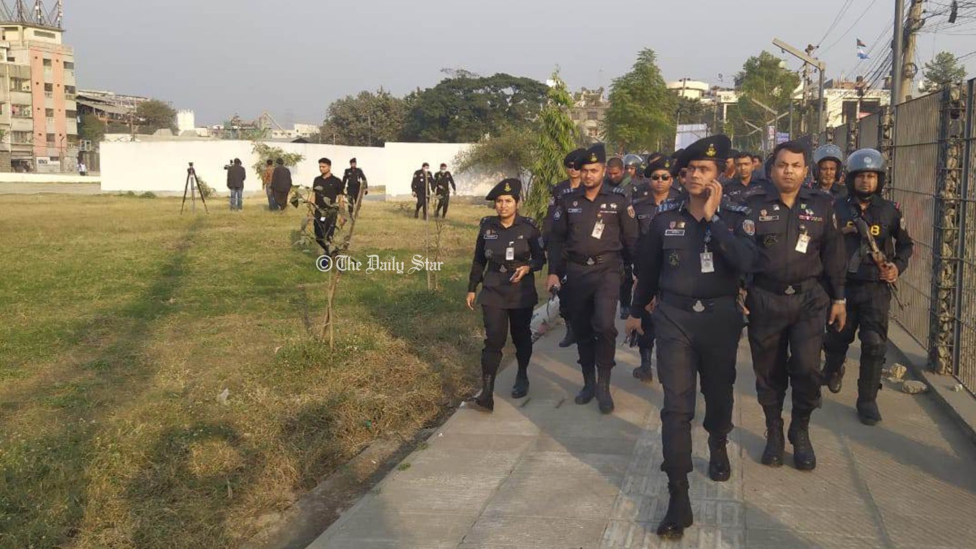 গোলাপবাগ মাঠ পরিদর্শনে র‍্যাব