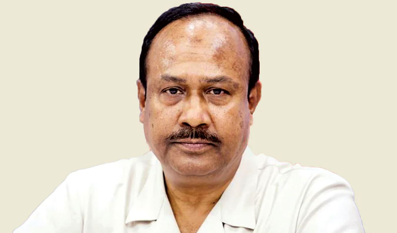 সরকার শক্ত না হলে দেশ খালি হয়ে যাবে: সংসদে চুন্নু