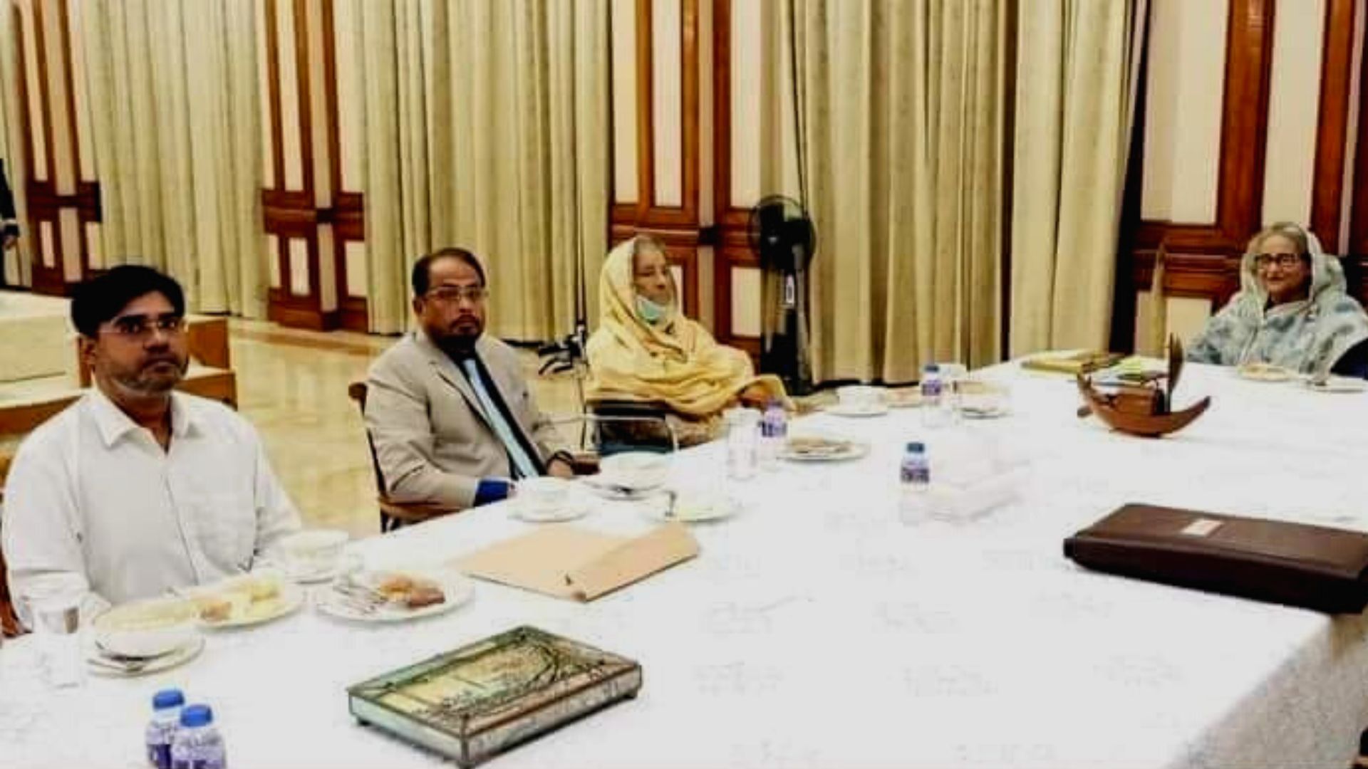 প্রধানমন্ত্রীর সঙ্গে বৈঠক করলেন রওশন এরশাদ ও জিএম কাদের