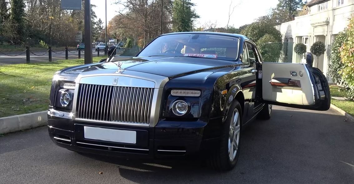 রোলস রয়েস গাড়ি কেনার পূর্বশর্ত