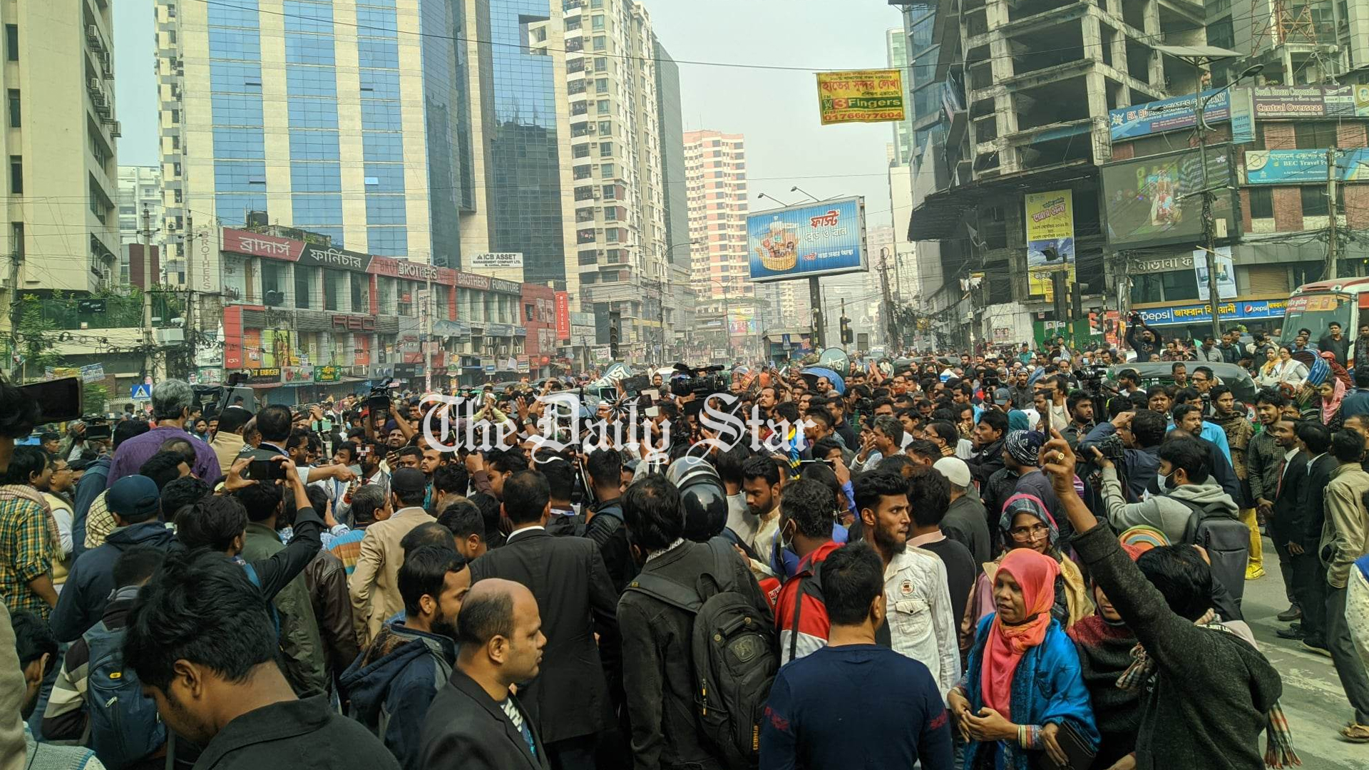 রাজবন্দিদের মুক্তির দাবিতে অবস্থান কর্মসূচির ঘোষণা গণতন্ত্র মঞ্চের
