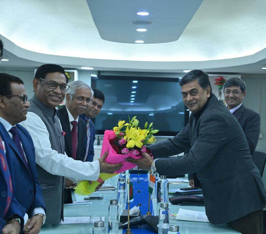 ভারত থেকে আরও বিদ্যুৎ নিতে চায় বাংলাদেশ