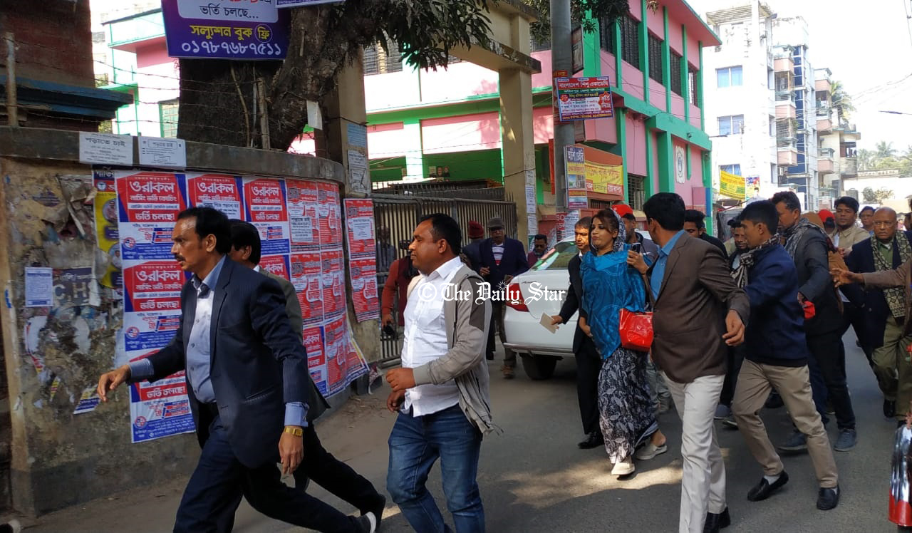 যুবলীগ-ছাত্রলীগ ও পুলিশি হামলায় ফরিদপুরে বিএনপির গণ-অবস্থান পণ্ড