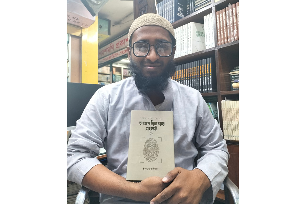 ৫ দিনেও খোঁজ মেলেনি যাত্রাবাড়ীর বই বিক্রেতা মাহমুদুলের