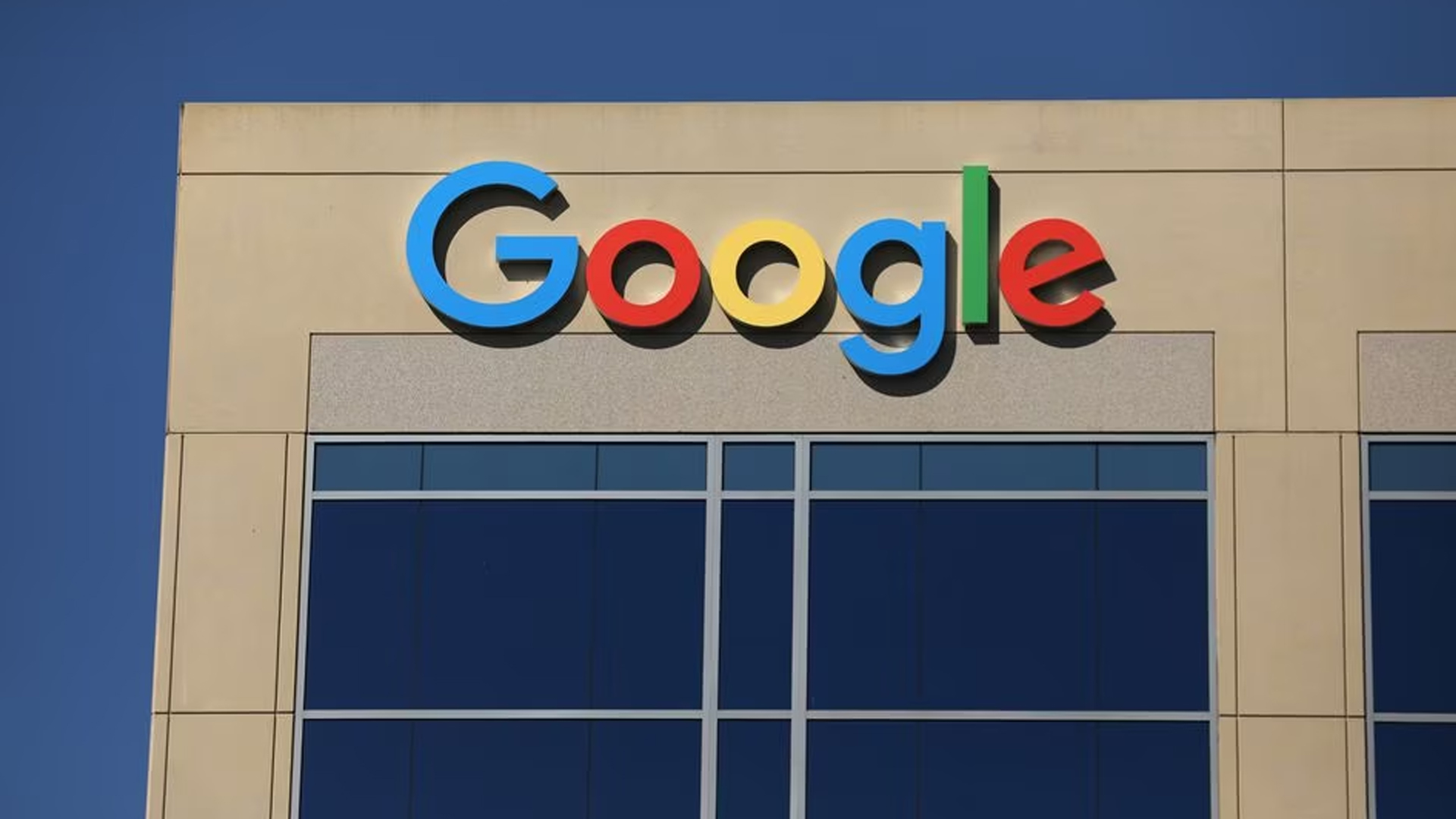 ১২ হাজার কর্মী ছাঁটাই করবে গুগল