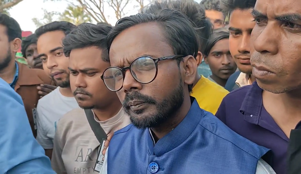 ৮৩৪ ভোটে হারলেন হিরো আলম