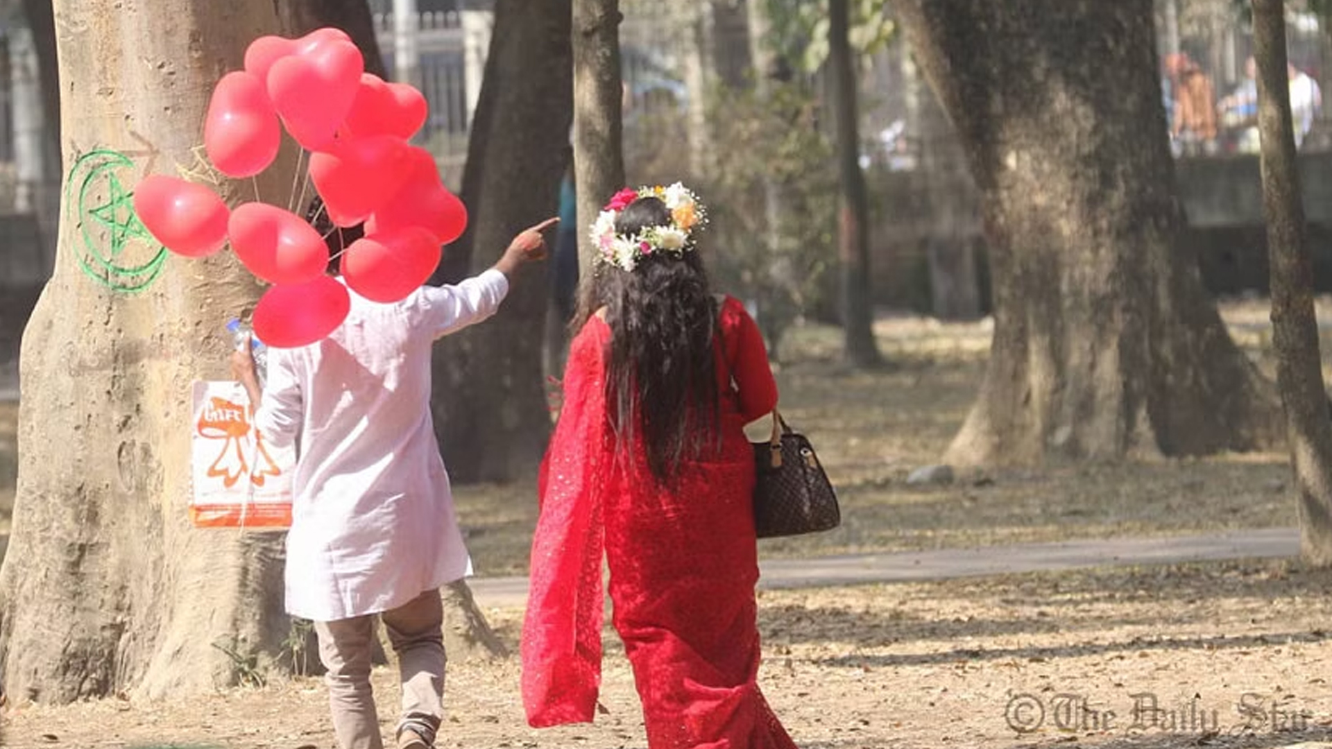 আজই বলুন, ভালোবাসি তোমায়