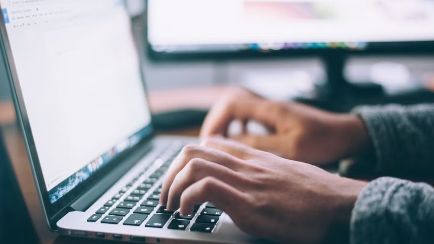 ফ্রিল্যান্সিংয়ে যে ৭ দক্ষতা কাজে লাগবে