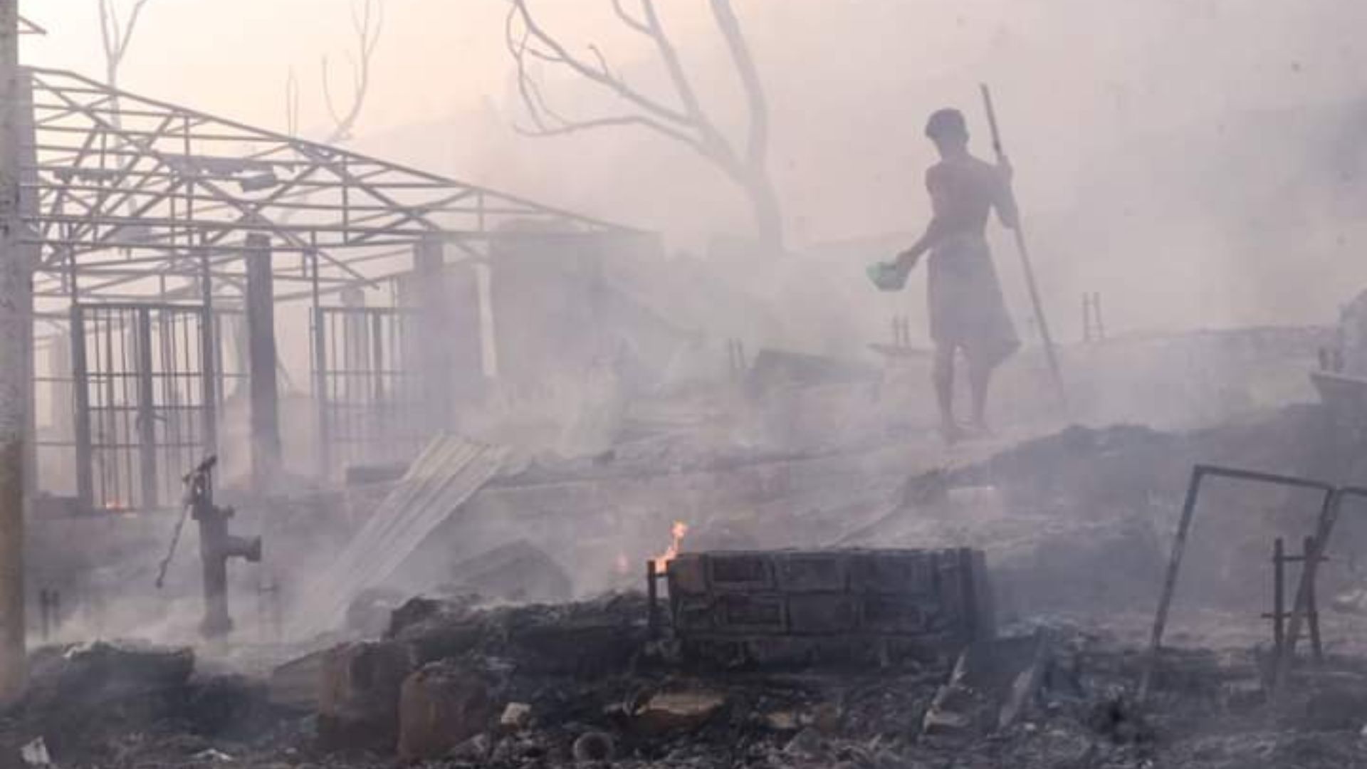 বালুখালী রোহিঙ্গা ক্যাম্পে আগুন পূর্বপরিকল্পিত: তদন্ত কমিটি