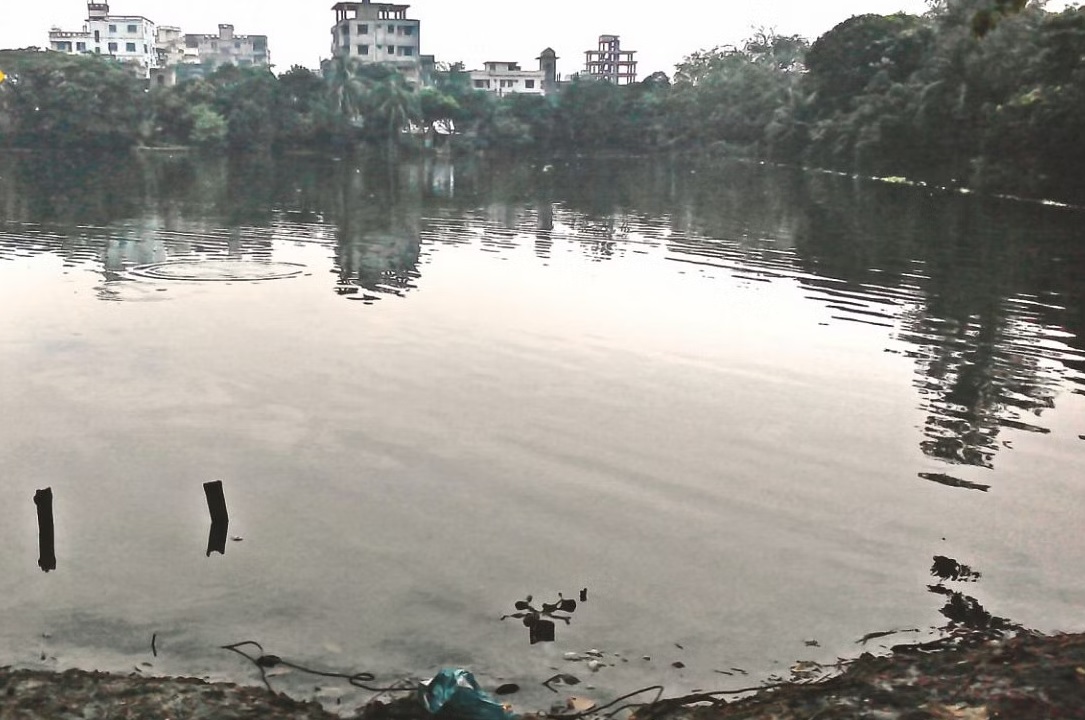 ঢাকার জলাশয় ভরাট বন্ধ করুন