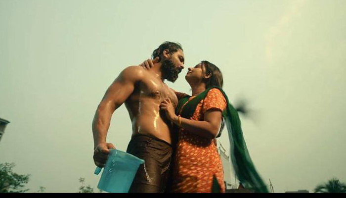 ট্রেলারে বুবলির অন্যরূপ, মারদাঙ্গা আদর