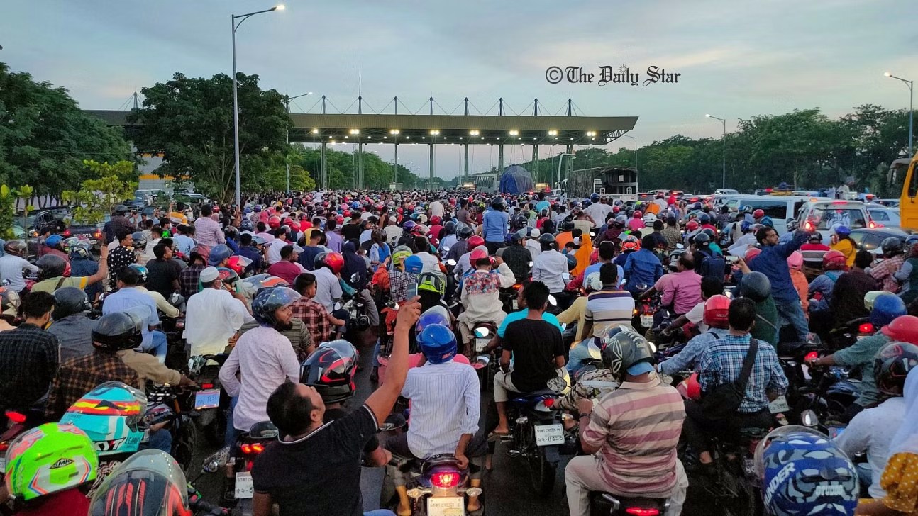 পদ্মা সেতু দিয়ে মোটরসাইকেল চলবে যে ৬ শর্তে