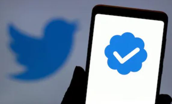 টুইটারে নীল টিক হারালেন অমিতাভ, শাহরুখ ও শচীনসহ বহু ভারতীয়