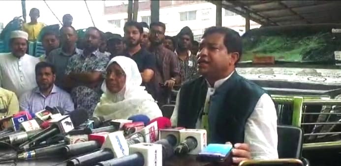 মা-ছেলে যে কয়দিন ভোট চাইতে বেরিয়েছি, সে কয়দিনই হামলা হয়েছে: জায়েদা খাতুন