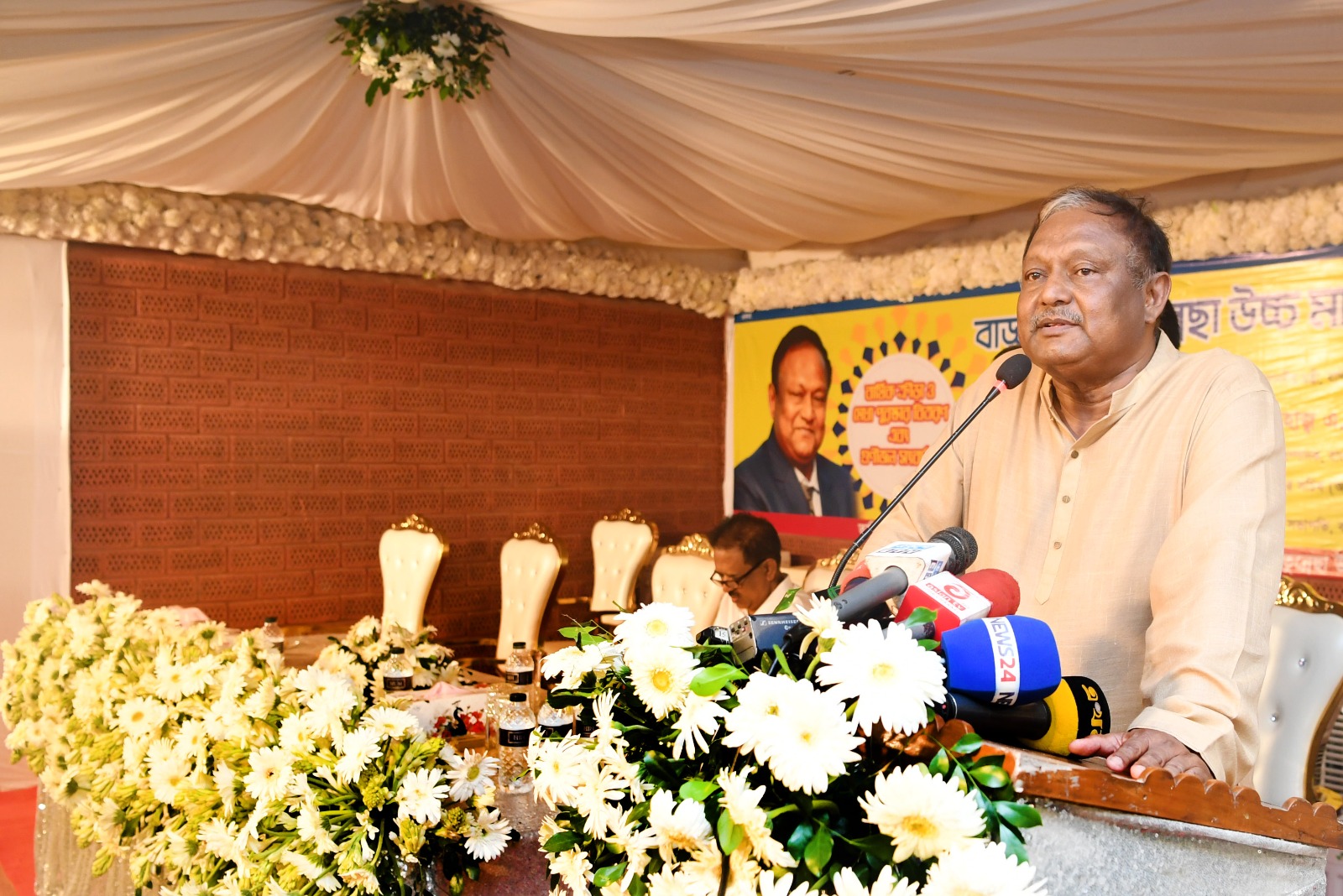 পেঁয়াজ মজুত করে বাজার অস্থিতিশীল করা হয়েছে: বাণিজ্যমন্ত্রী