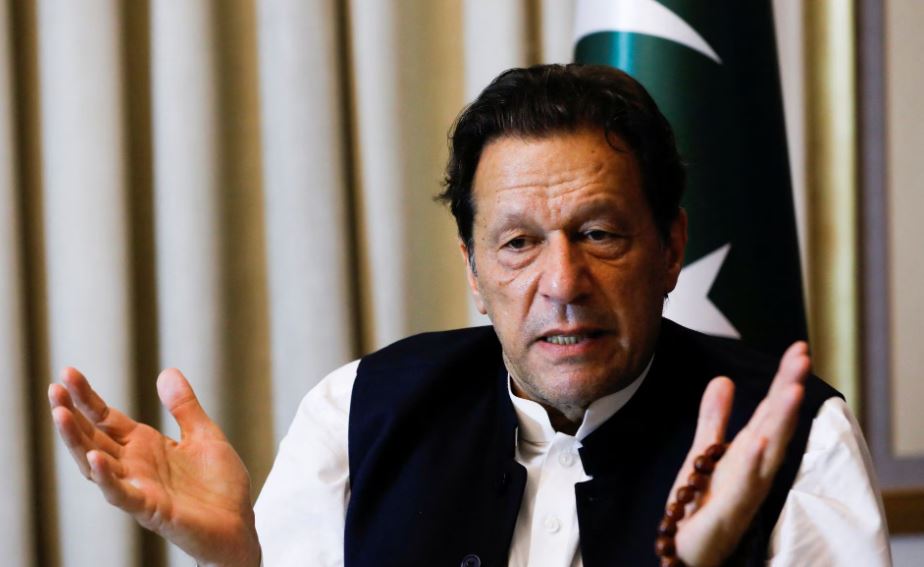 ৮ মামলায় জামিন পেলেন ইমরান খান