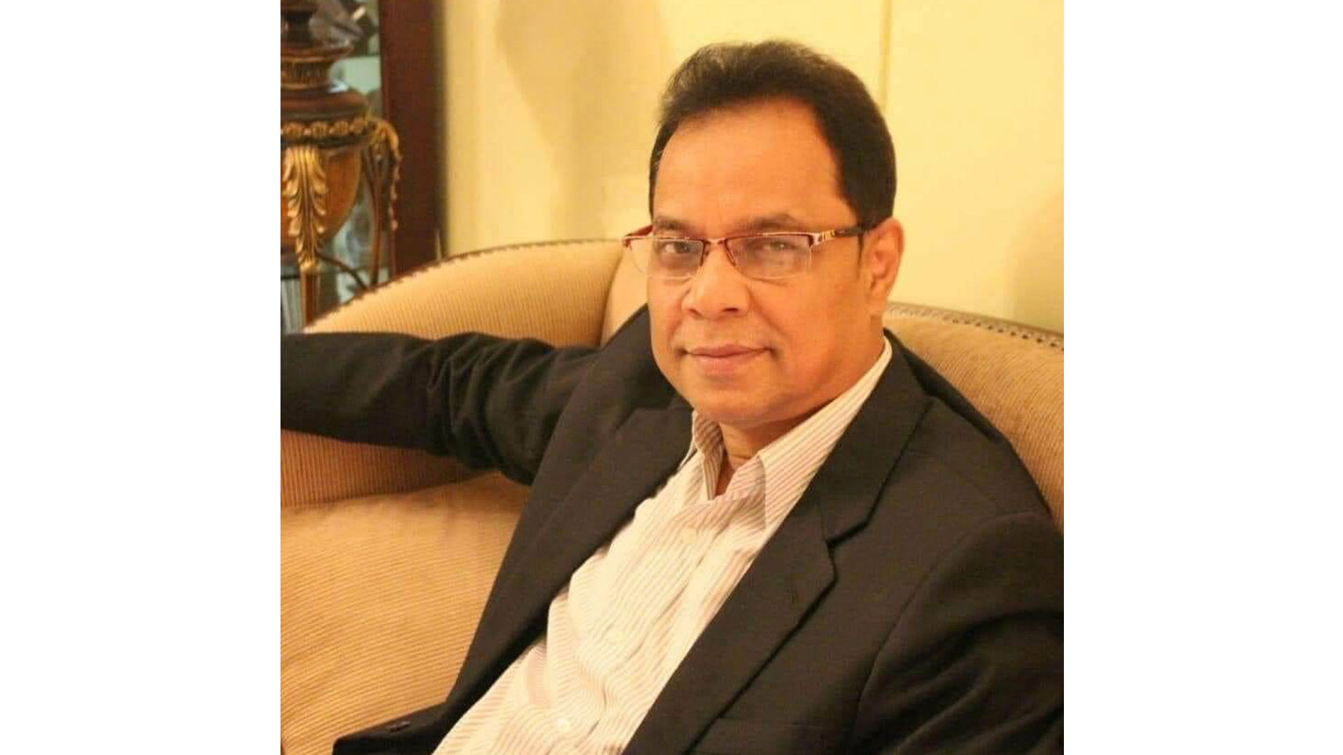 নাট্যজগতের সহকর্মীদের স্মৃতিতে মোহন খান