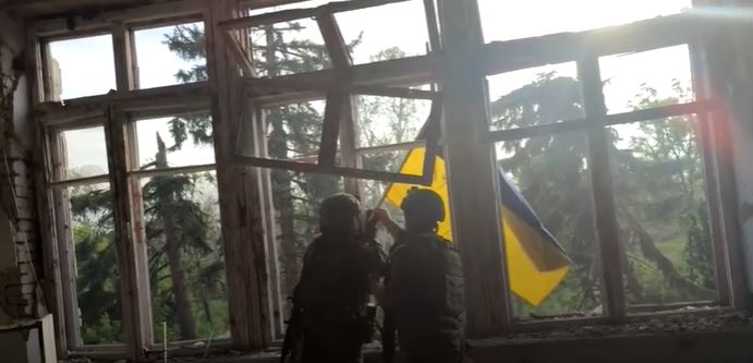 ইউক্রেনের পাল্টা হামলা: শান্তির সম্ভাবনা নিয়ে যা ভাবছেন রুশ বিশেষজ্ঞরা