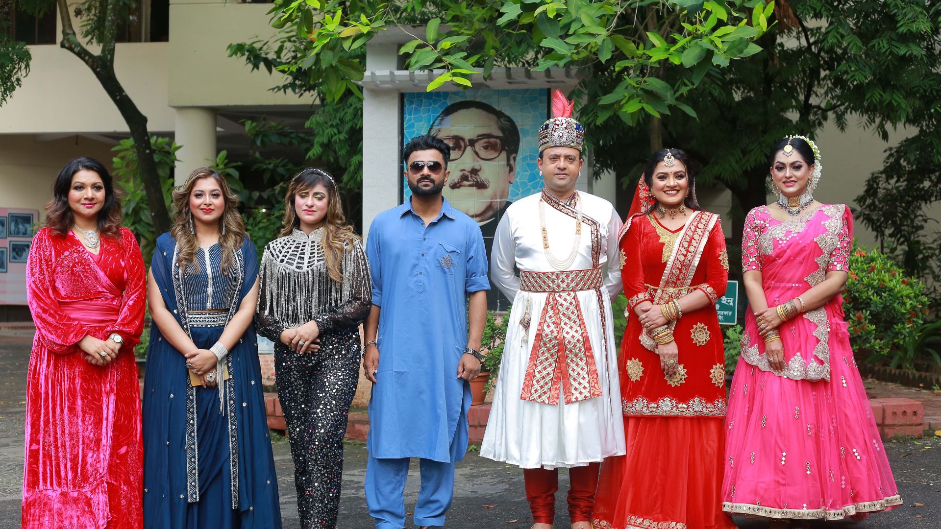 রাজা-রানী হয়ে উপস্থাপনায় রিয়াজ ও তুষ্টি