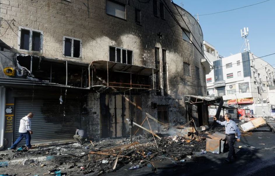 পশ্চিম তীরে ইসরায়েলের অভিযানের দ্বিতীয় দিনে নিহতের সংখ্যা বেড়ে ১০