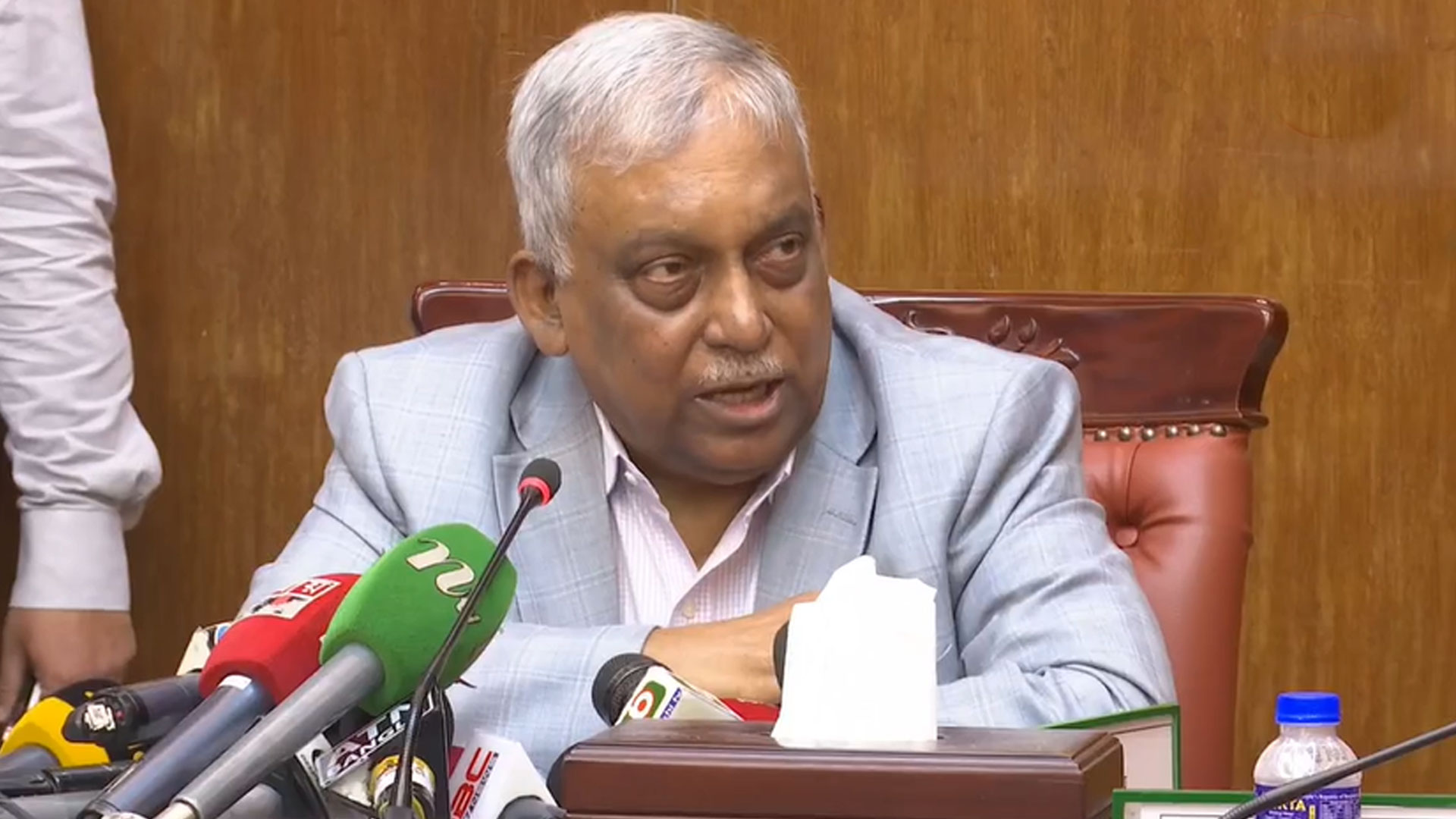 ৫ কোটির বেশি নাগরিকের গোপন তথ্য ফাঁস: ‘আমরাও শুনছি, বিস্তারিত জানতে হবে’