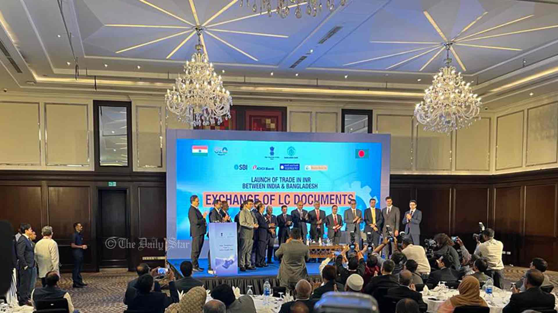 শুরু হলো ভারতের সঙ্গে বাংলাদেশের রুপিতে বাণিজ্য