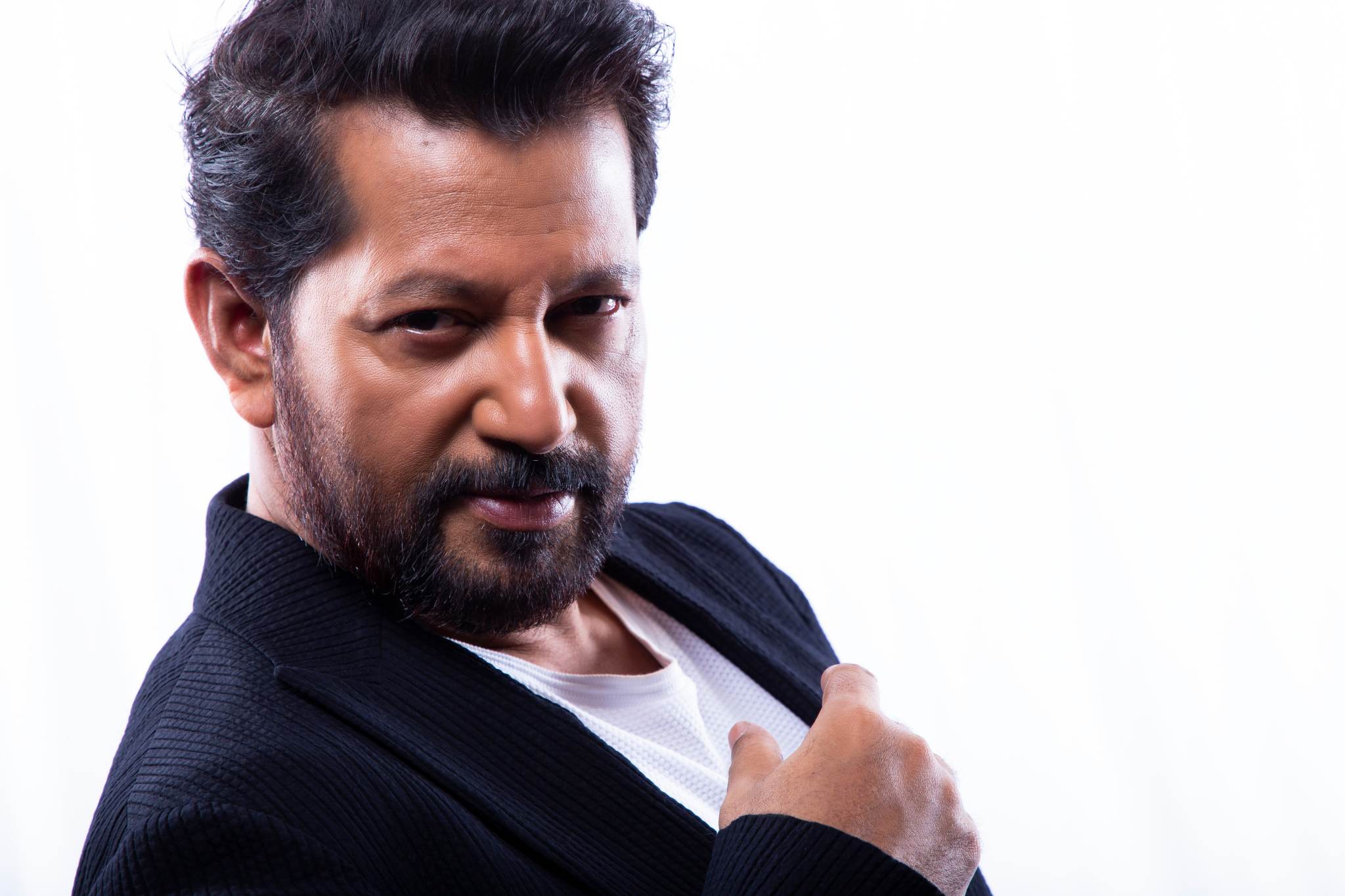 শাকিব খান কমার্শিয়াল সিনেমার অপরিহার্য নায়ক: মাহফুজ আহমেদ