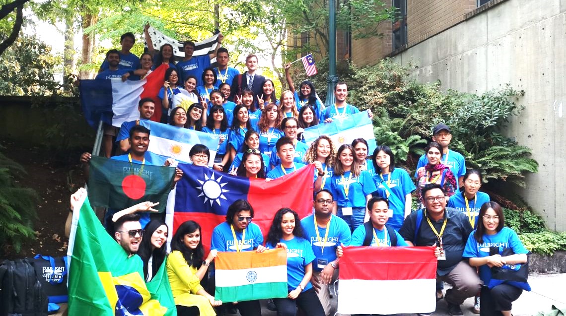 ফুলব্রাইট ফরেন স্টুডেন্ট প্রোগ্রাম: বাংলাদেশি শিক্ষার্থীদের যুক্তরাষ্ট্রে পড়ার সুযোগ