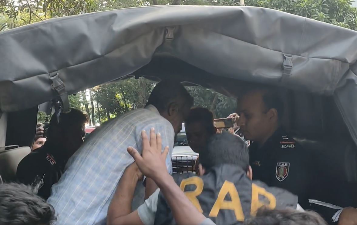 সরকারি শাহ সুলতান কলেজে ভর্তি জালিয়াতি, ৩ অফিস সহকারী আটক